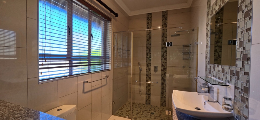5 Bedroom Property for Sale in Stilfontein Ext 4 North West